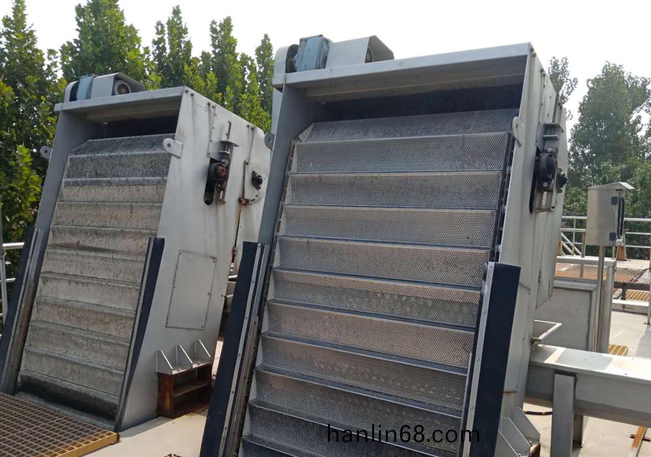 網闆堦梯式格柵除(chu)汚機