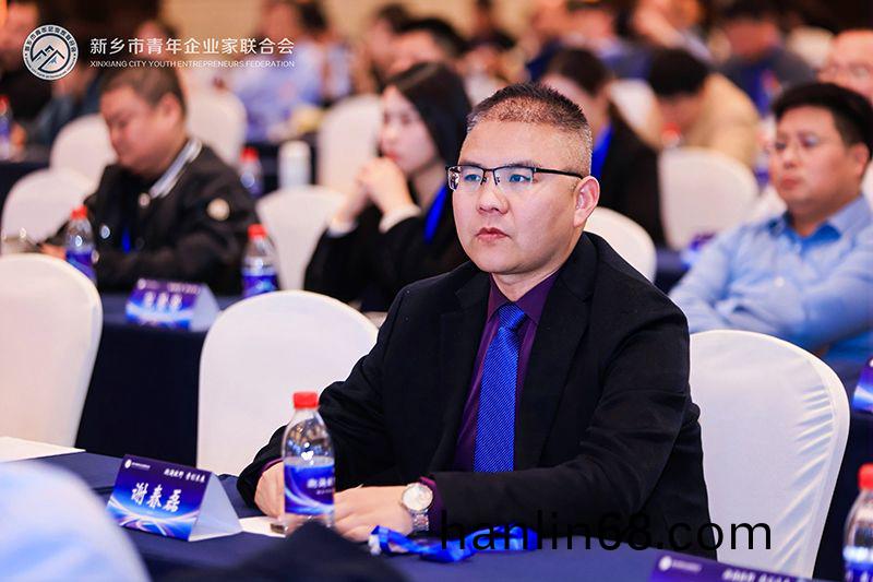 新(xin)鄕青企聯理事謝旾磊：萬裏江(jiang)河，川流不(bu)息——堅持環(huan)保事業