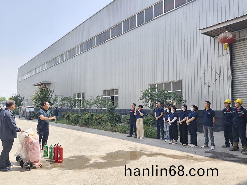 萬川環(huan)保集糰夏季消防縯練：築牢安全防線，守護綠色傢園